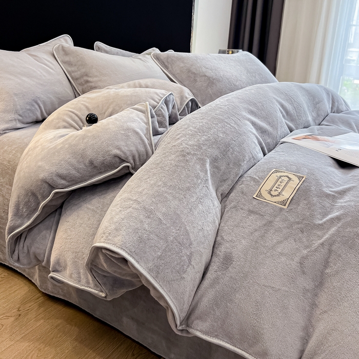 91家纺网 家纺一手货源 找家纺 （总）眠博士 2025新款时尚款牛奶绒加厚保暖四件套四件套