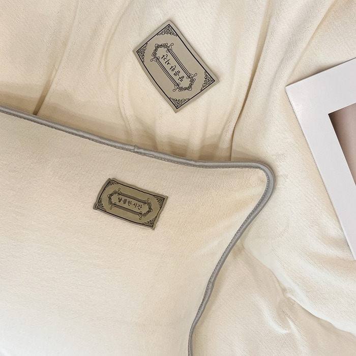 91家纺网 家纺一手货源 找家纺 眠博士 2025新款时尚款牛奶绒加厚保暖四件套四件套 时尚款-白拼果绿