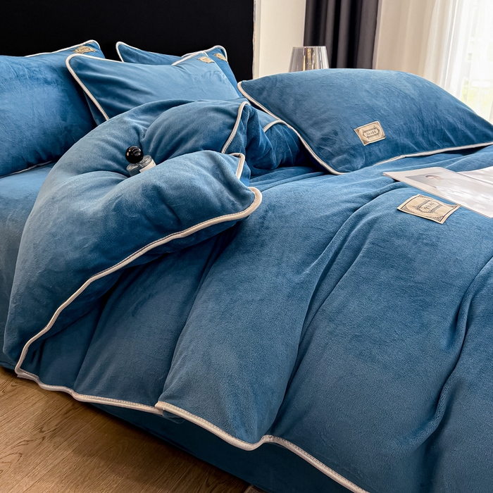 91家纺网 家纺一手货源 找家纺 眠博士 2025新款时尚款牛奶绒加厚保暖四件套四件套 时尚款-靛青