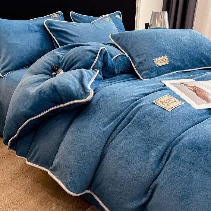 91家纺网 家纺一手货源 找家纺 眠博士 2025新款时尚款牛奶绒加厚保暖四件套四件套 时尚款-靛青