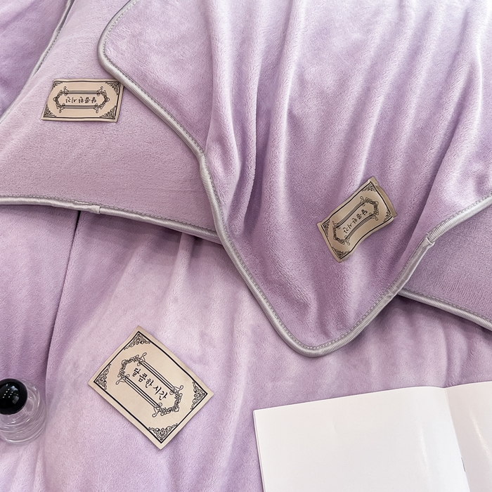 91家纺网 家纺一手货源 找家纺 眠博士 2025新款时尚款牛奶绒加厚保暖四件套四件套 时尚款-丁香紫