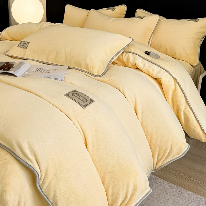 91家纺网 家纺一手货源 找家纺 眠博士 2025新款时尚款牛奶绒加厚保暖四件套四件套 时尚款-鹅黄