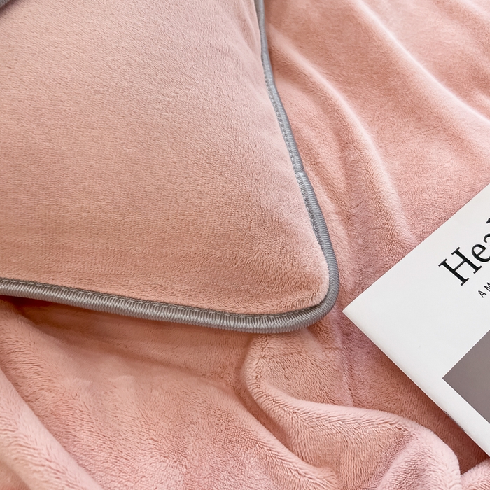 91家纺网 家纺一手货源 找家纺 眠博士 2025新款时尚款牛奶绒加厚保暖四件套四件套 时尚款-粉色