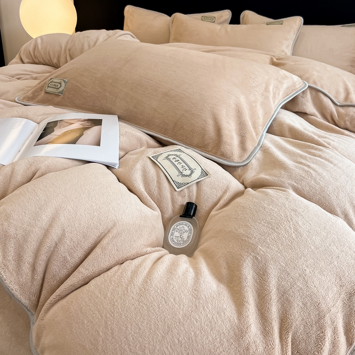 91家纺网 家纺一手货源 找家纺 眠博士 2025新款时尚款牛奶绒加厚保暖四件套四件套 时尚款-暖咖