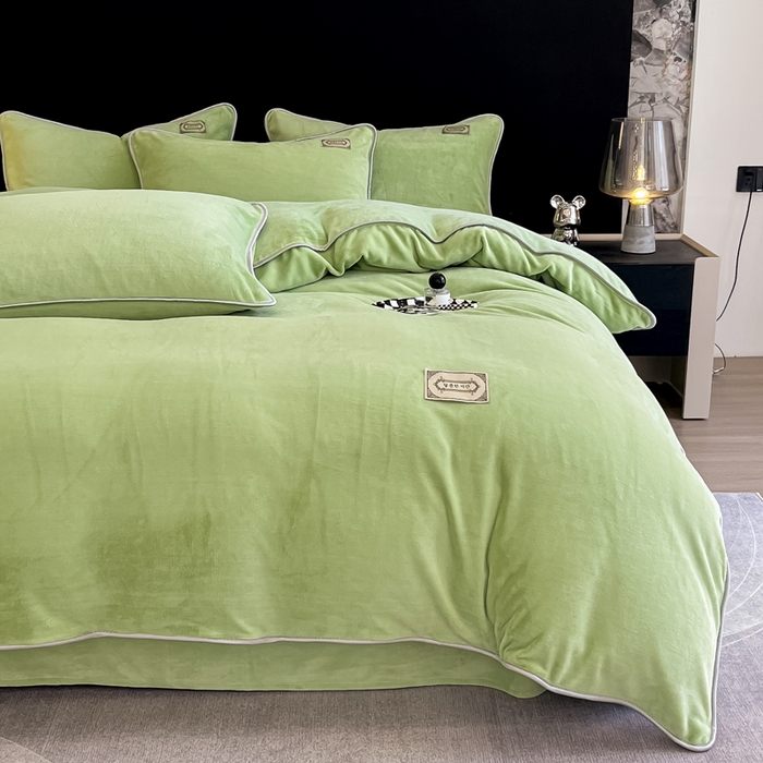 91家纺网 家纺一手货源 找家纺 眠博士 2025新款时尚款牛奶绒加厚保暖四件套四件套 时尚款-苹果绿