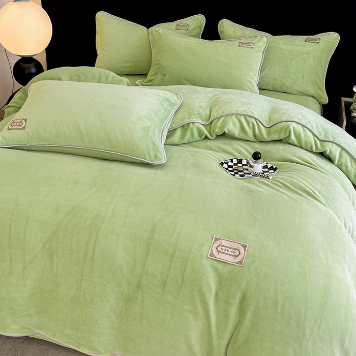 91家纺网 家纺一手货源 找家纺 眠博士 2025新款时尚款牛奶绒加厚保暖四件套四件套 时尚款-苹果绿