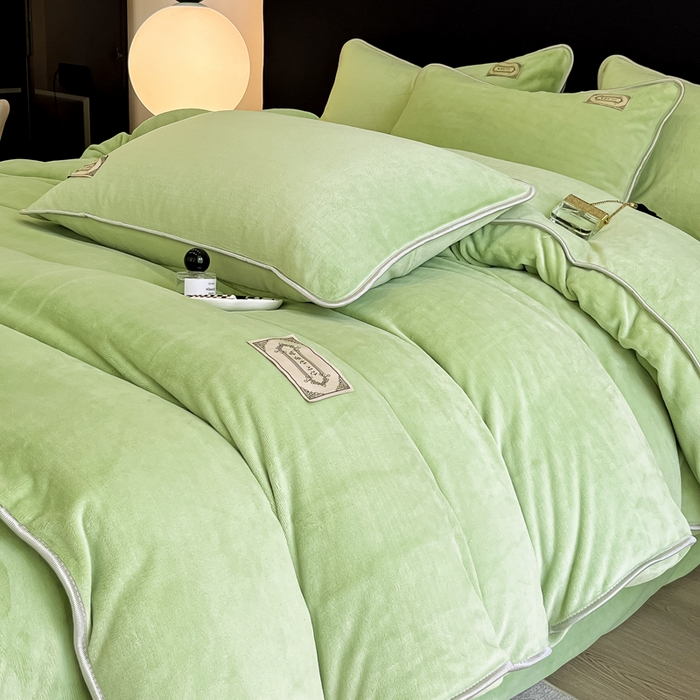 91家纺网 家纺一手货源 找家纺 眠博士 2025新款时尚款牛奶绒加厚保暖四件套四件套 时尚款-苹果绿