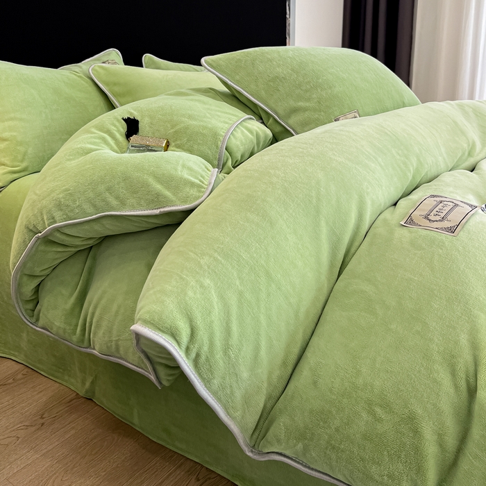 91家纺网 家纺一手货源 找家纺 眠博士 2025新款时尚款牛奶绒加厚保暖四件套四件套 时尚款-苹果绿