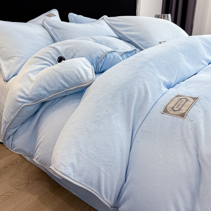 91家纺网 家纺一手货源 找家纺 眠博士 2025新款时尚款牛奶绒加厚保暖四件套四件套 时尚款-雾霾蓝