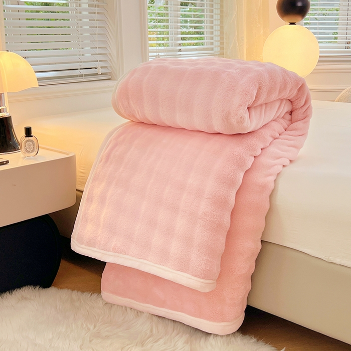91家纺网 家纺一手货源 找家纺 贝拉梦家纺 2025新款加厚保暖托卡斯兔毛绒毛毯多功能毯子保暖盖毯毯子 白桃茶粉