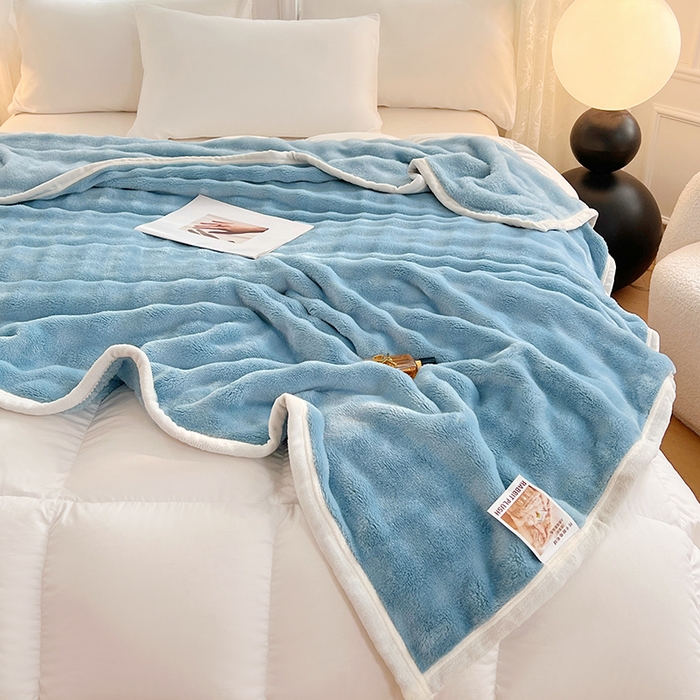 91家纺网 家纺一手货源 找家纺 贝拉梦家纺 2025新款加厚保暖托卡斯兔毛绒毛毯多功能毯子保暖盖毯毯子 空境蓝