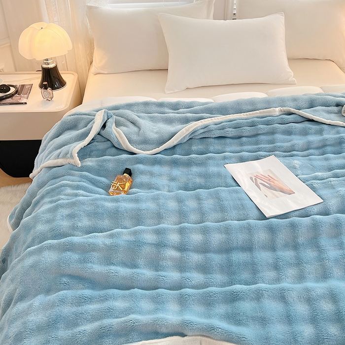 91家纺网 家纺一手货源 找家纺 贝拉梦家纺 2025新款加厚保暖托卡斯兔毛绒毛毯多功能毯子保暖盖毯毯子 空境蓝