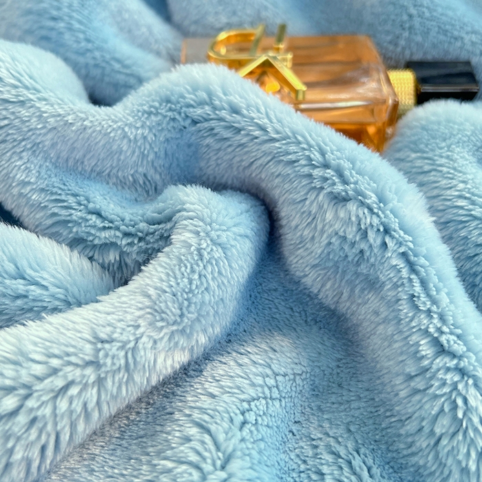 91家纺网 家纺一手货源 找家纺 贝拉梦家纺 2025新款加厚保暖托卡斯兔毛绒毛毯多功能毯子保暖盖毯毯子 空境蓝