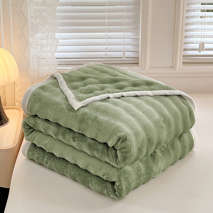 91家纺网 家纺一手货源 找家纺 贝拉梦家纺 2025新款加厚保暖托卡斯兔毛绒毛毯多功能毯子保暖盖毯毯子 松石绿