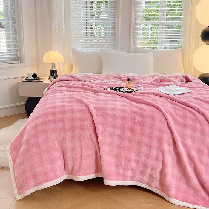 91家纺网 家纺一手货源 找家纺 贝拉梦家纺 2025新款加厚保暖托卡斯兔毛绒毛毯多功能毯子保暖盖毯毯子 甜蜜粉