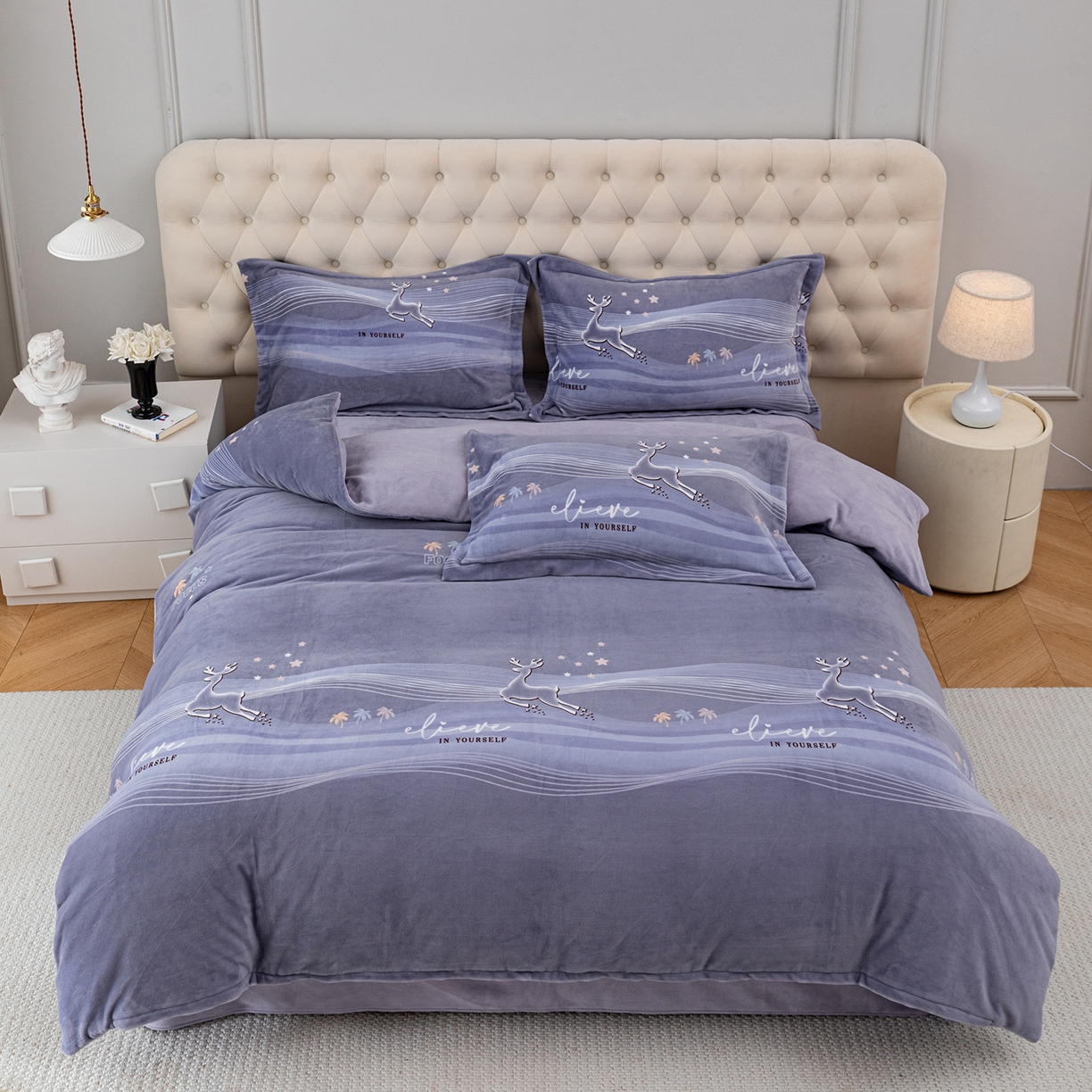 91家纺网 家纺一手货源 找家纺 锦罗绣 2025新款230克牛奶绒印花单被套 匆匆那年