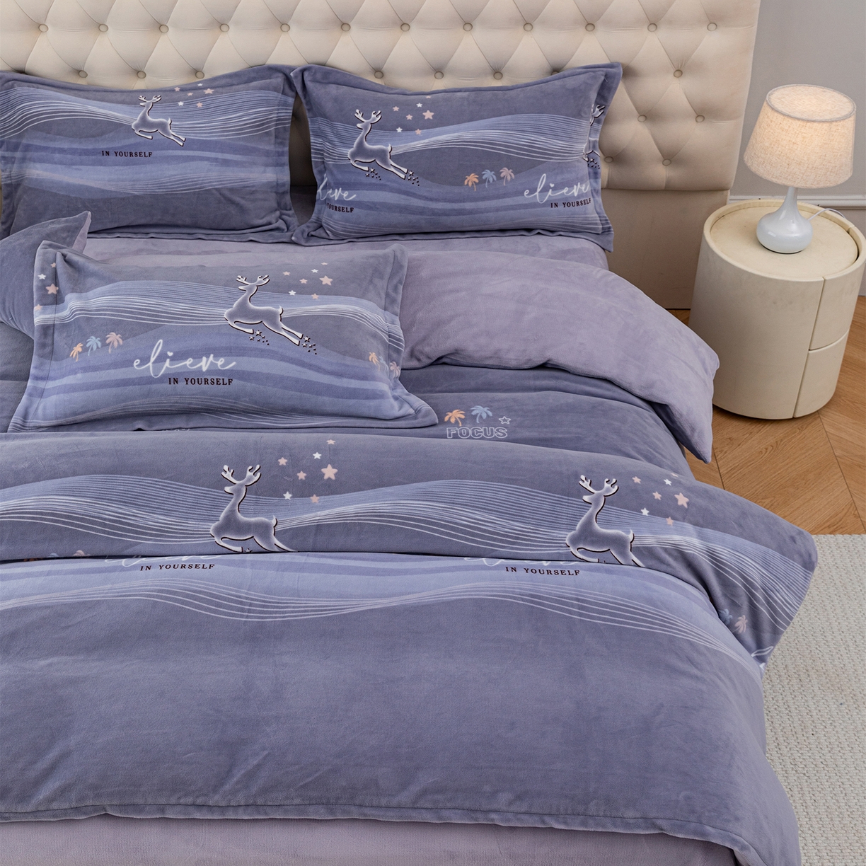 91家纺网 家纺一手货源 找家纺 锦罗绣 2025新款230克牛奶绒印花单被套 匆匆那年