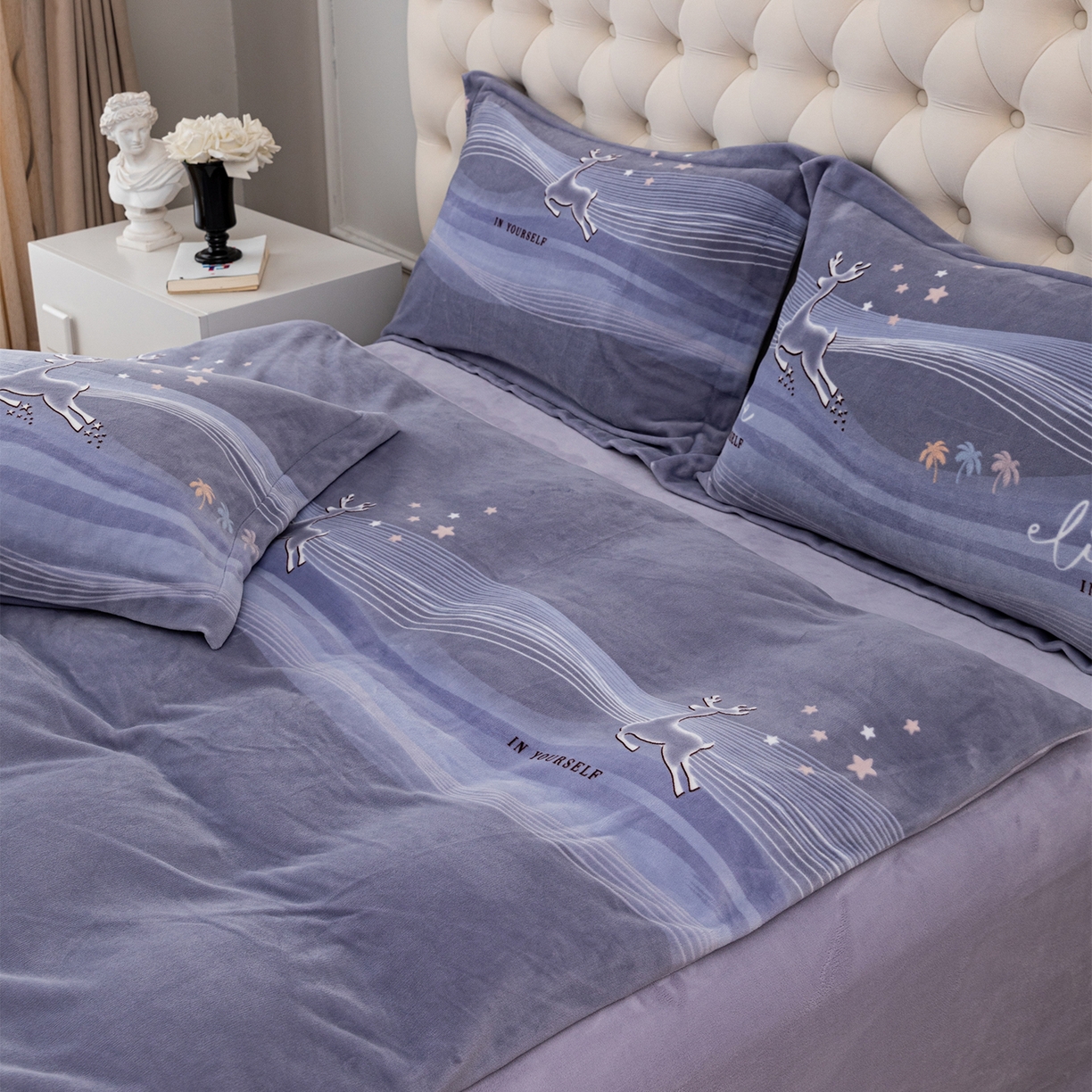 91家纺网 家纺一手货源 找家纺 锦罗绣 2025新款230克牛奶绒印花单被套 匆匆那年