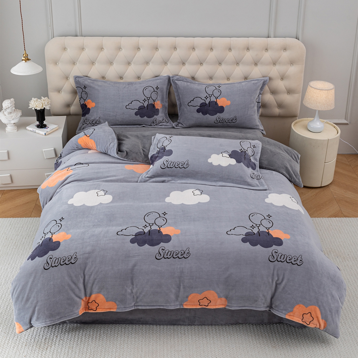 91家纺网 家纺一手货源 找家纺 锦罗绣 2025新款230克牛奶绒印花单被套 甜蜜宝贝