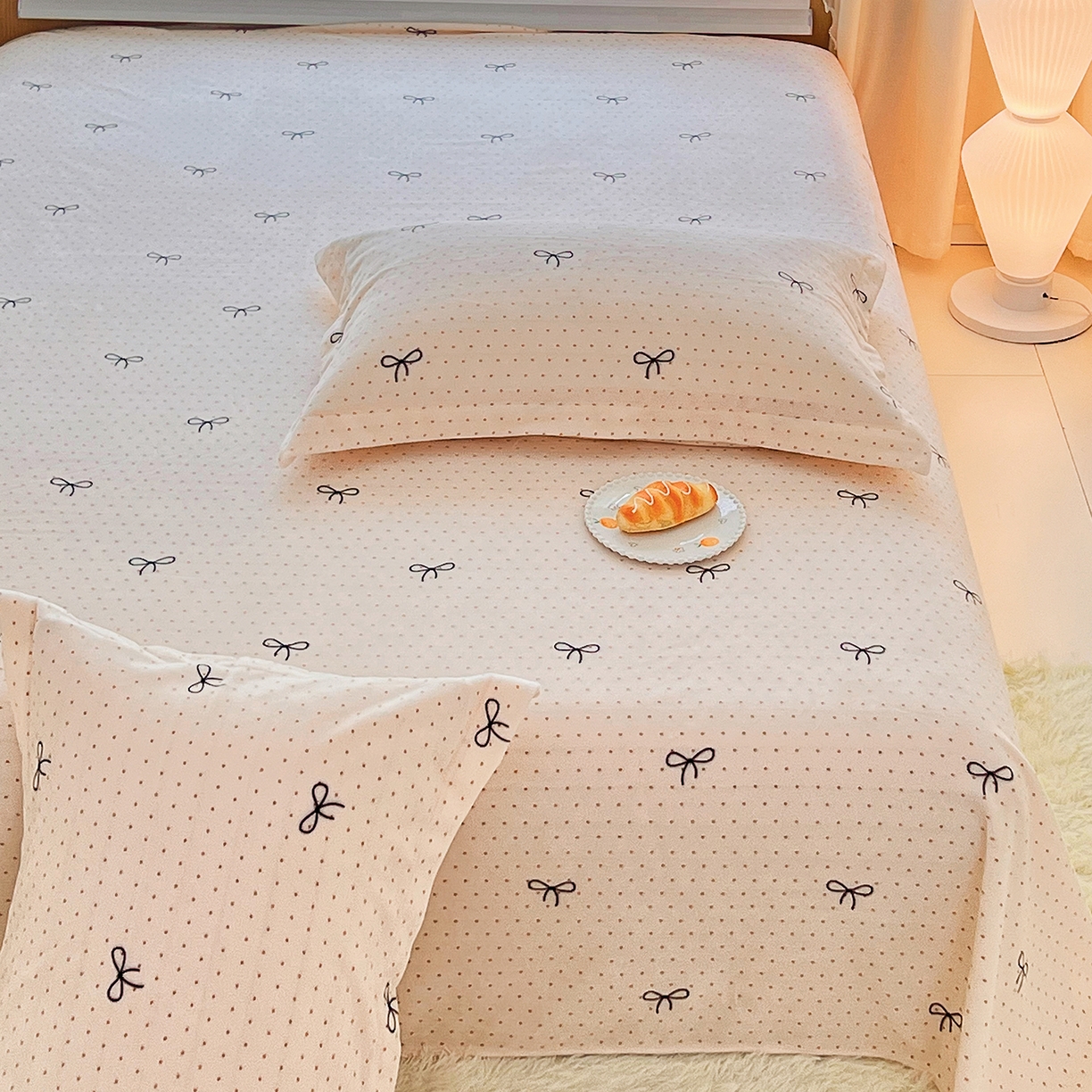 91家纺网 家纺一手货源 找家纺 锦罗绣 2025新款230克牛奶绒印花单床单 爱心结