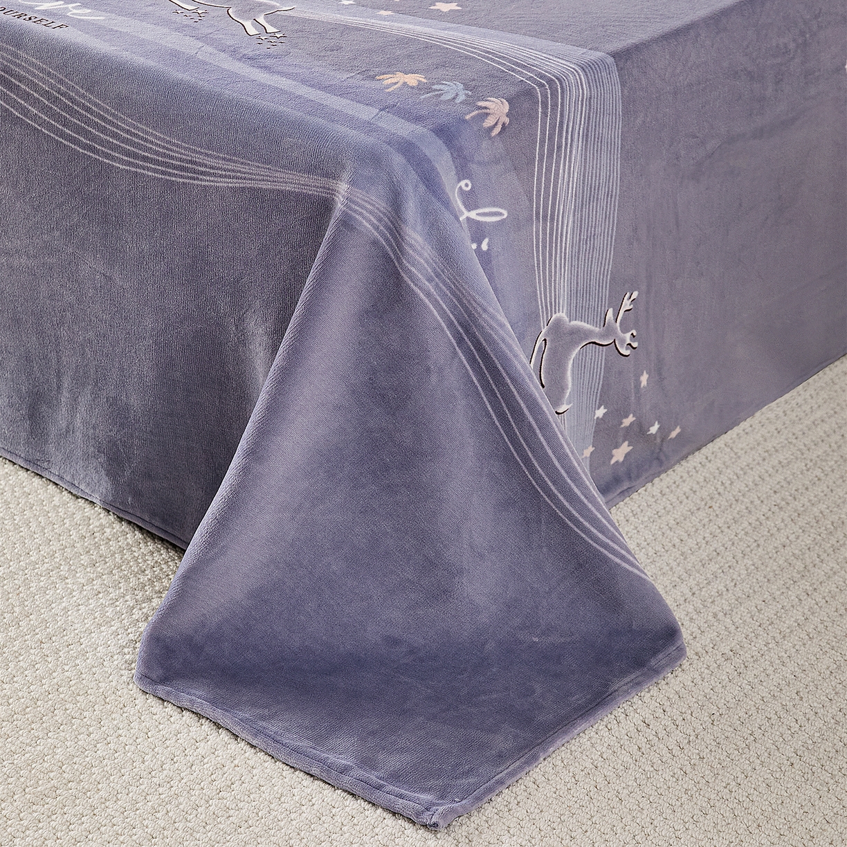 91家纺网 家纺一手货源 找家纺 锦罗绣 2025新款230克牛奶绒印花单床单 匆匆那年