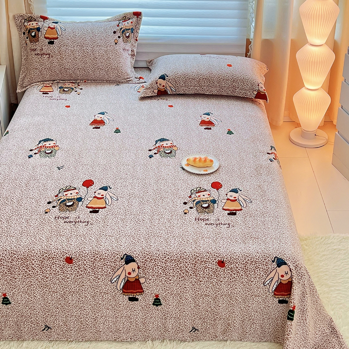 91家纺网 家纺一手货源 找家纺 锦罗绣 2025新款230克牛奶绒印花单床单 开心宝贝