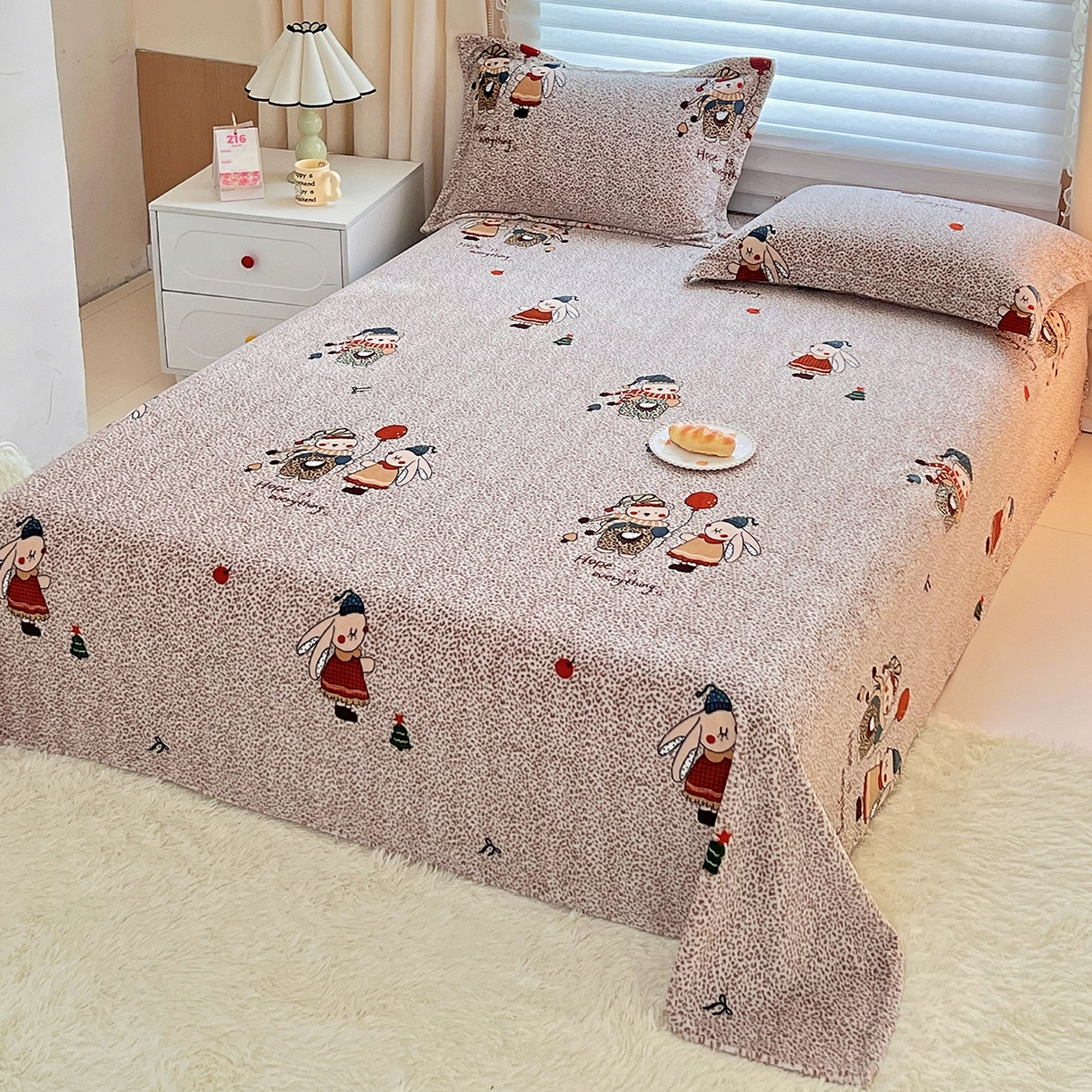 91家纺网 家纺一手货源 找家纺 锦罗绣 2025新款230克牛奶绒印花单床单 开心宝贝