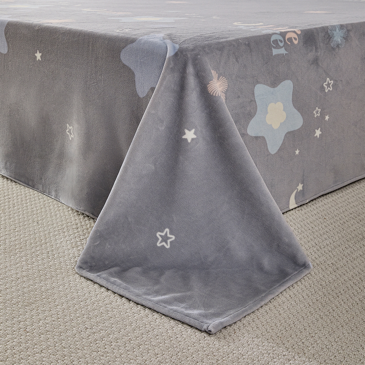 91家纺网 家纺一手货源 找家纺 锦罗绣 2025新款230克牛奶绒印花单床单 时光