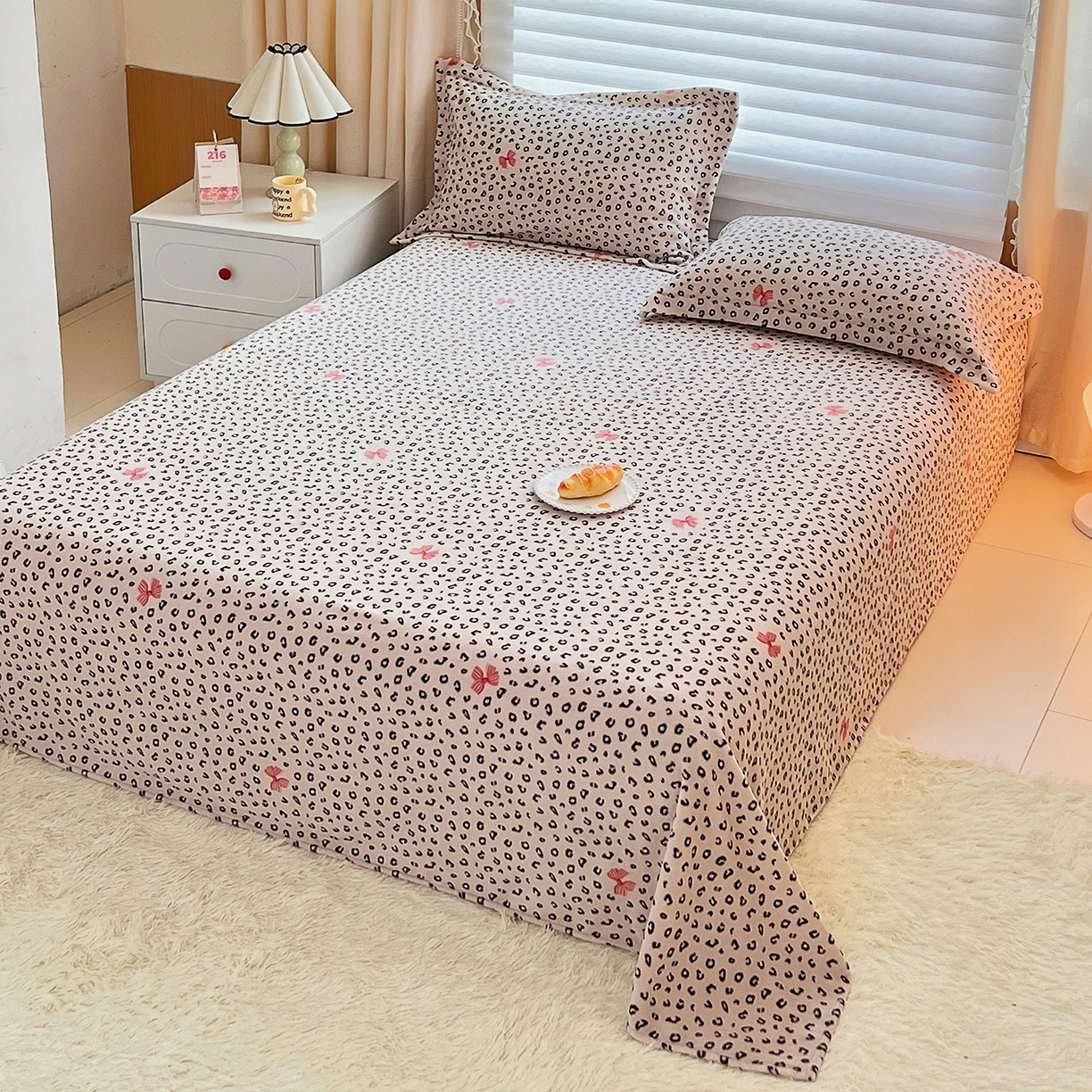 91家纺网 家纺一手货源 找家纺 锦罗绣 2025新款230克牛奶绒印花单床单 樱结绮梦