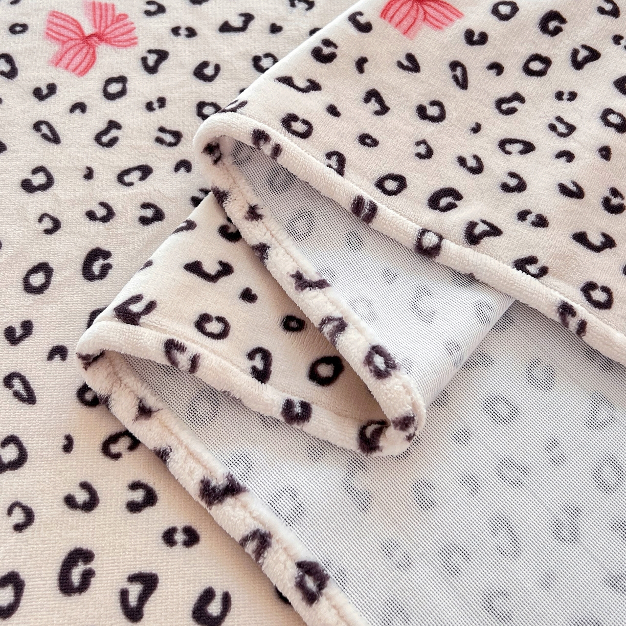 91家纺网 家纺一手货源 找家纺 锦罗绣 2025新款230克牛奶绒印花单床单 樱结绮梦