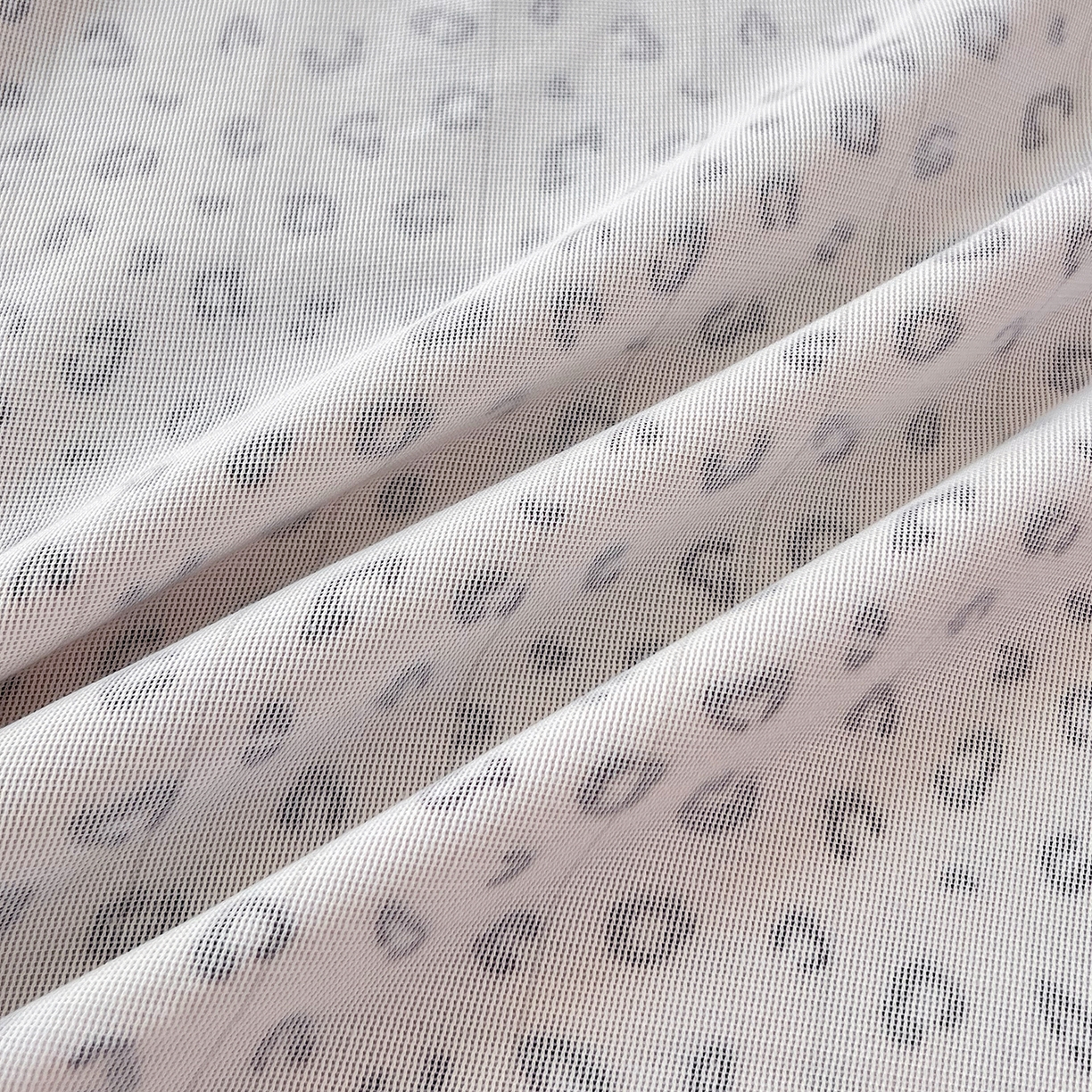 91家纺网 家纺一手货源 找家纺 锦罗绣 2025新款230克牛奶绒印花单床单 樱结绮梦