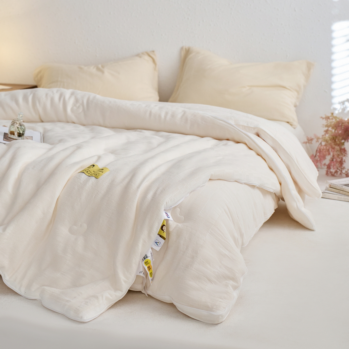 91家纺网 家纺一手货源 找家纺 纪梵茜 2025新款李官奇正品授权55%大豆拉链子母被芯二合一双胎被子全棉华夫格四季被纯棉冬被 大豆子母被-宝铂