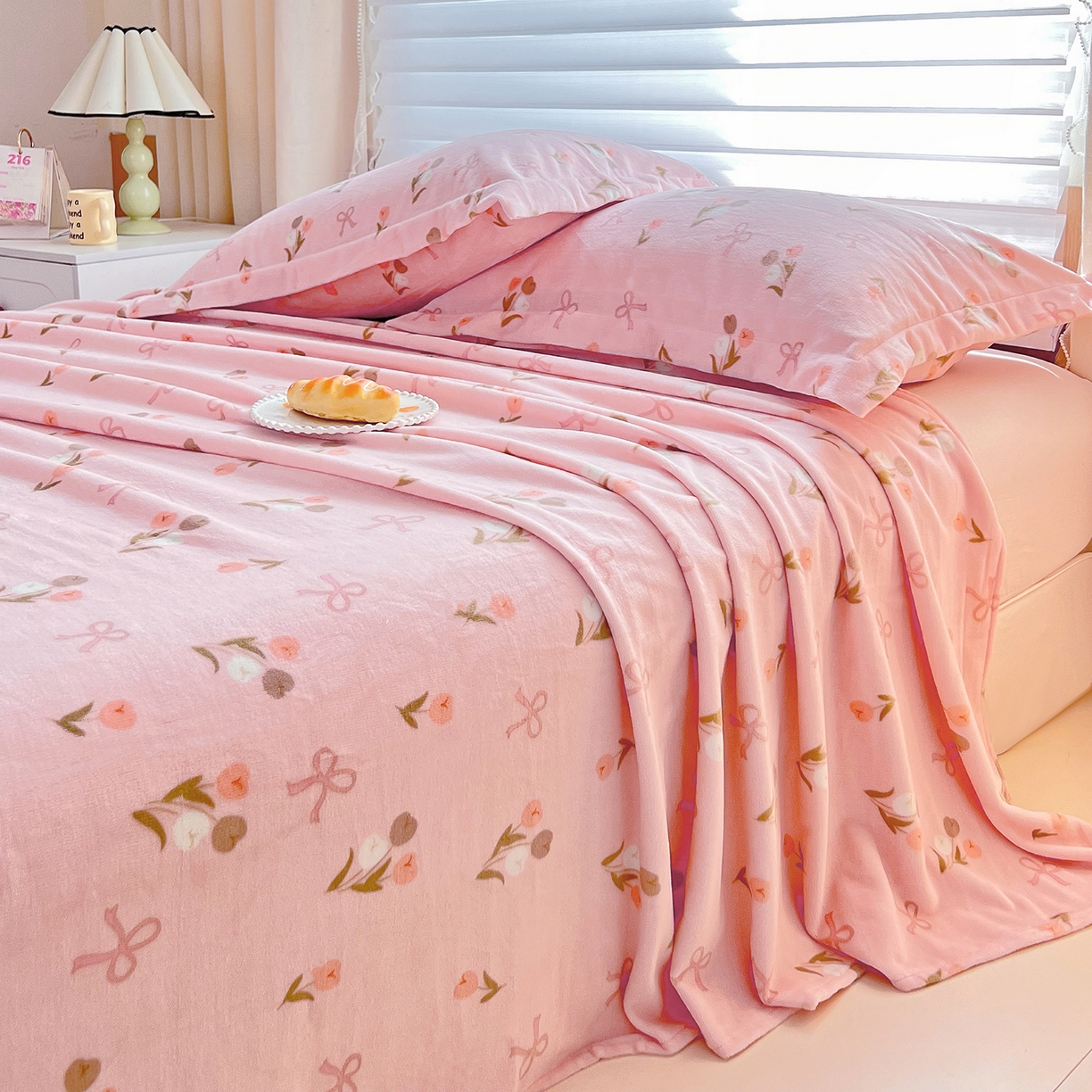 91家纺网 家纺一手货源 找家纺 锦罗绣 2025新款230克牛奶绒印花单床单 郁金香