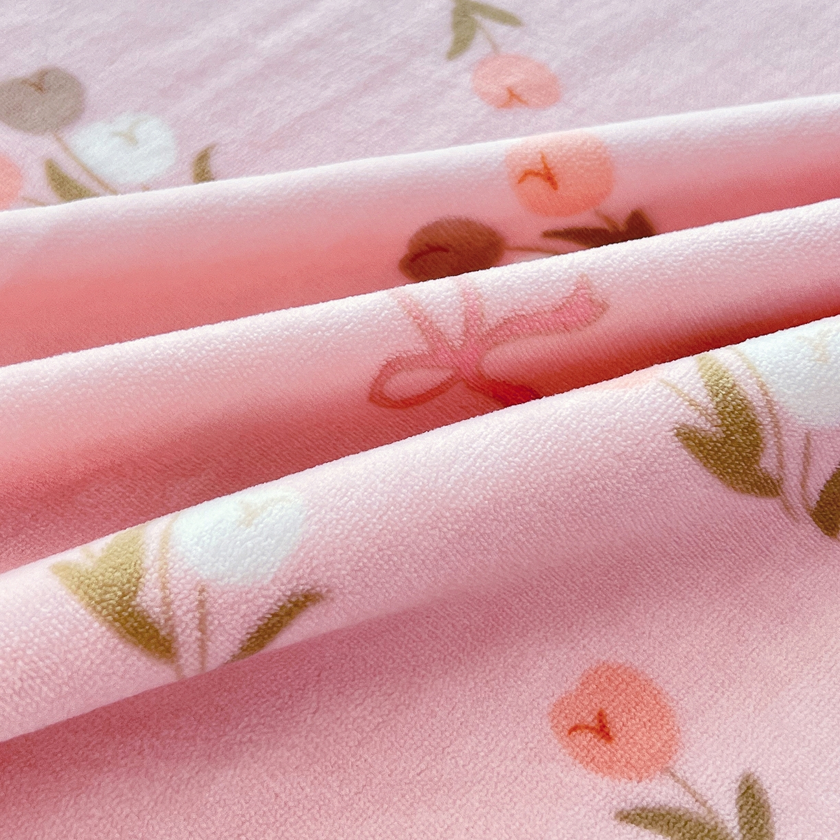 91家纺网 家纺一手货源 找家纺 锦罗绣 2025新款230克牛奶绒印花单床单 郁金香