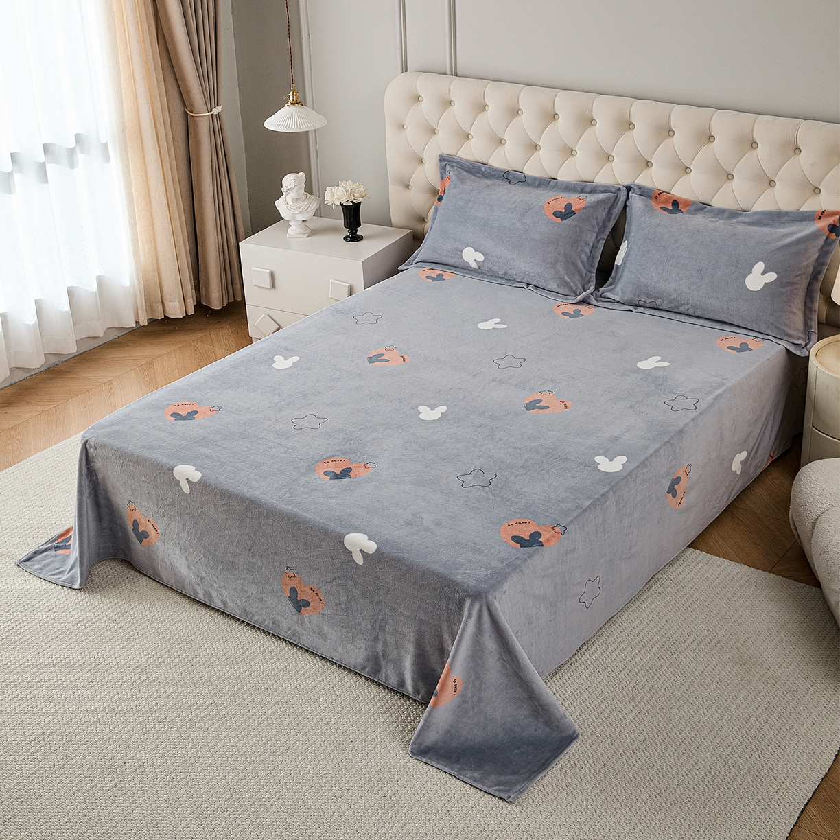 91家纺网 家纺一手货源 找家纺 锦罗绣 2025新款230克牛奶绒印花单床单 遇见