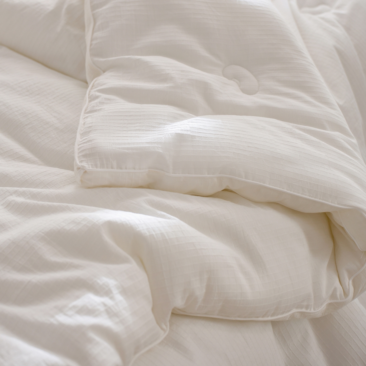 91家纺网 家纺一手货源 找家纺 纪梵茜 2025新款李官奇正品授权80%大豆纤维拉链子母被芯二合一双胎被子全棉四季被纯棉冬被 大豆被-蔓格