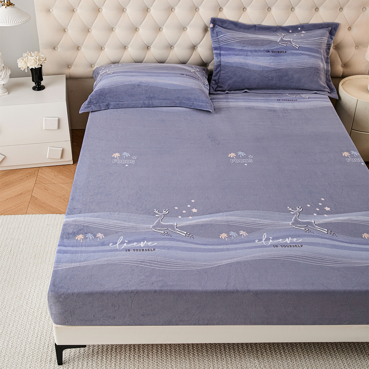 91家纺网 家纺一手货源 找家纺 锦罗绣 2025新款230克牛奶绒印花单床笠 匆匆那年