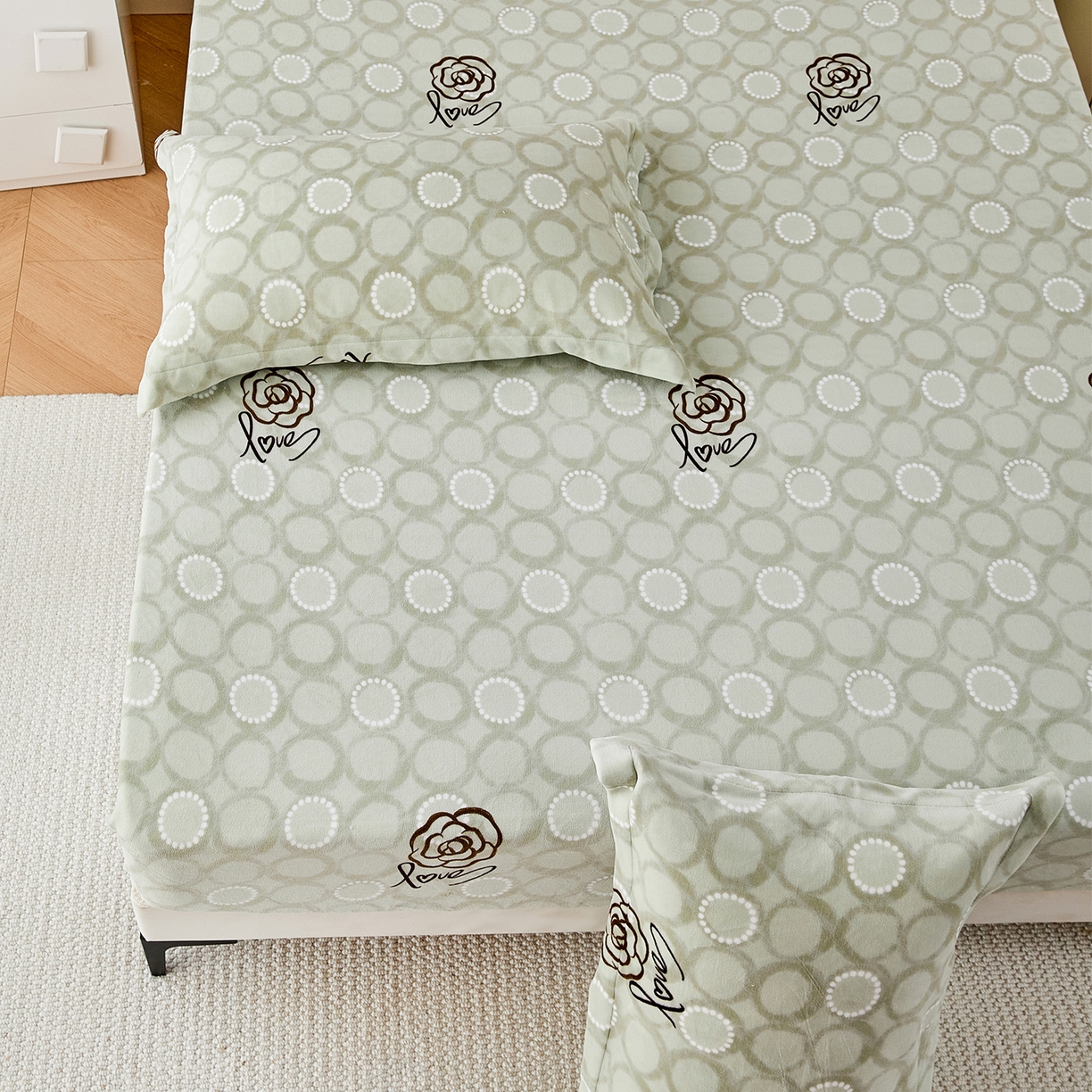 91家纺网 家纺一手货源 找家纺 锦罗绣 2025新款230克牛奶绒印花单床笠 等待