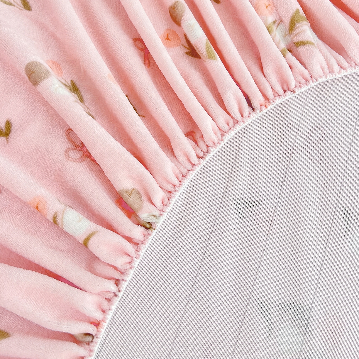 91家纺网 家纺一手货源 找家纺 锦罗绣 2025新款230克牛奶绒印花单床笠 郁金香