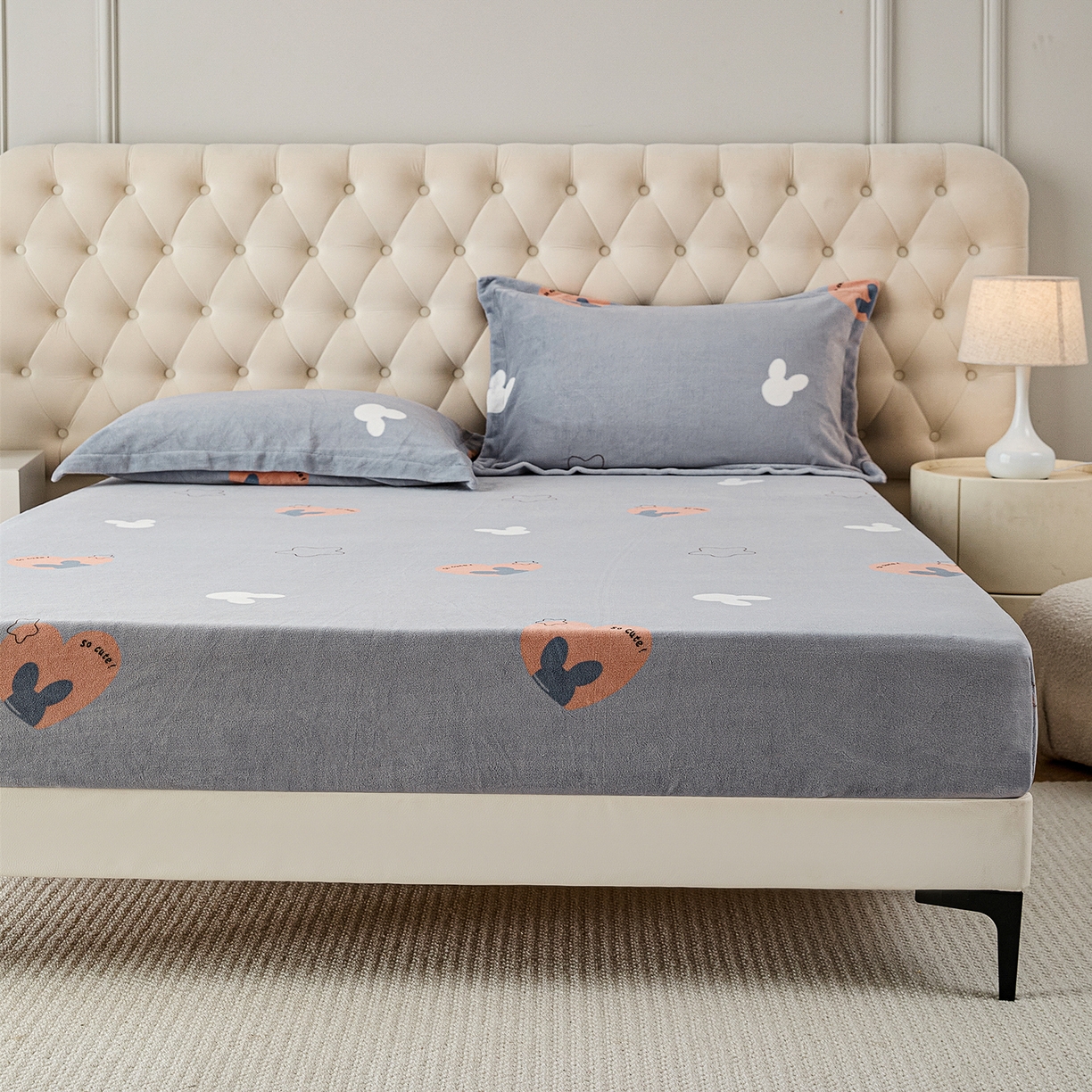 91家纺网 家纺一手货源 找家纺 锦罗绣 2025新款230克牛奶绒印花单床笠 遇见