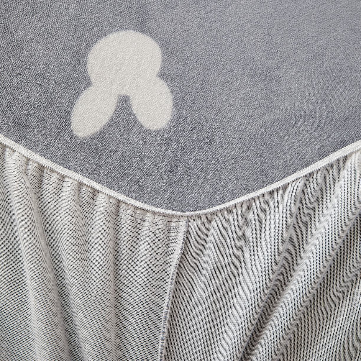 91家纺网 家纺一手货源 找家纺 锦罗绣 2025新款230克牛奶绒印花单床笠 遇见