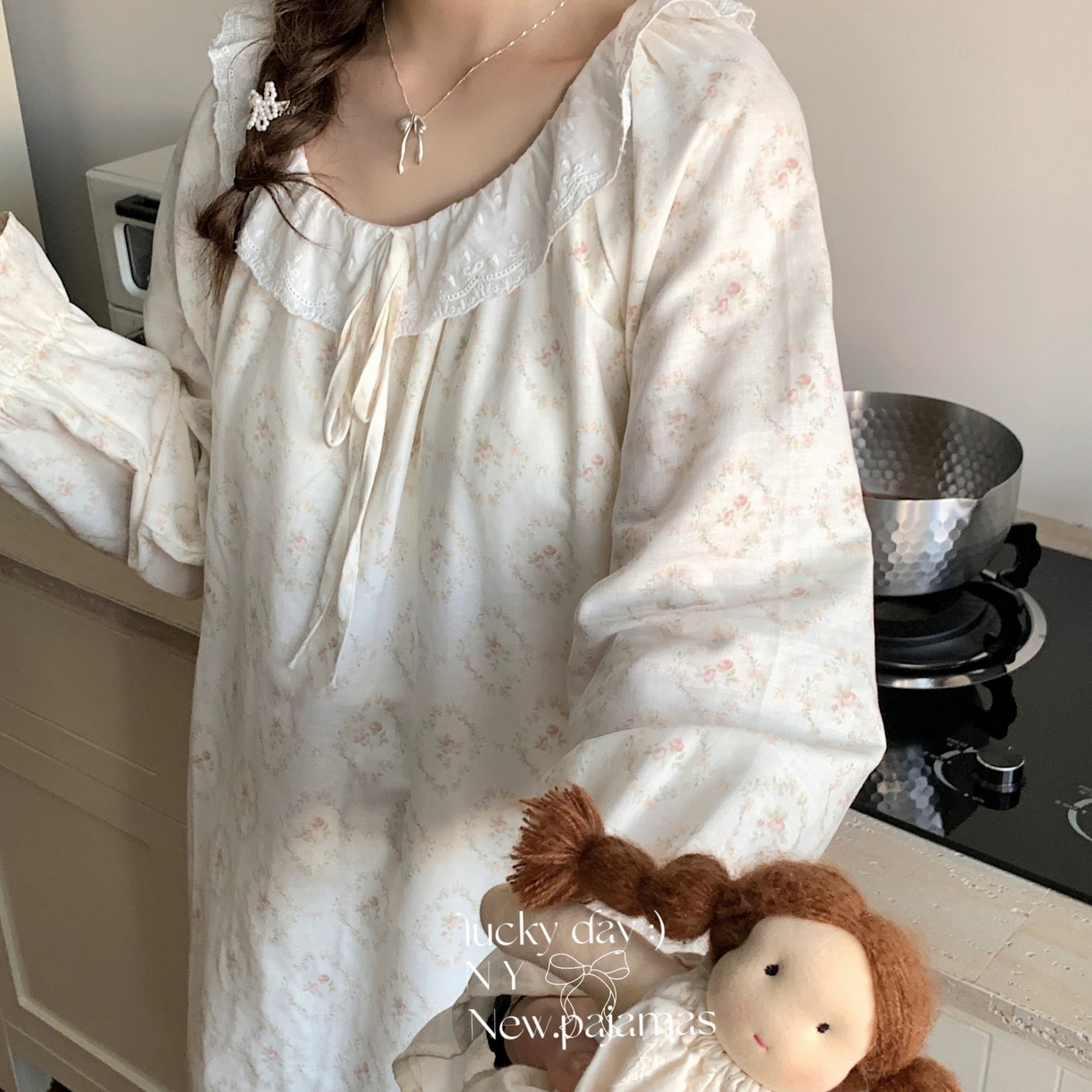 91家纺网 家纺一手货源 找家纺 纽约生活 2025新款系绳胸垫蕾丝裙 花环