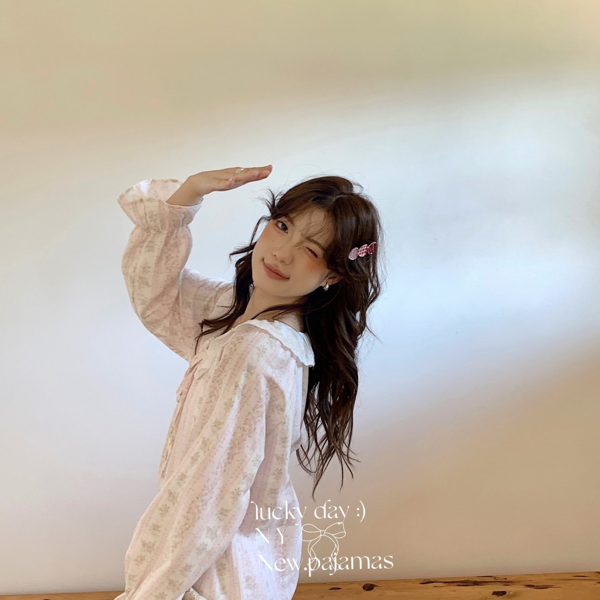 91家纺网 家纺一手货源 找家纺 纽约生活 2025新款系绳胸垫蕾丝裙 秘密花园