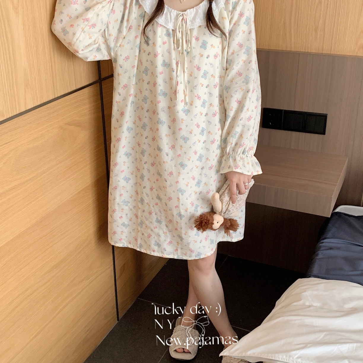 91家纺网 家纺一手货源 找家纺 纽约生活 2025新款系绳胸垫蕾丝裙 糖果小熊