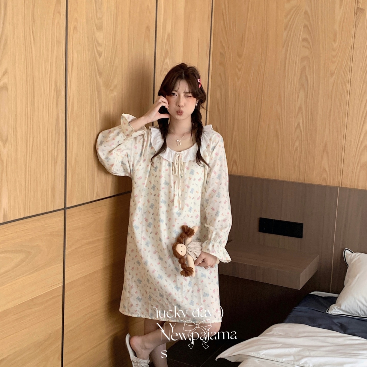 91家纺网 家纺一手货源 找家纺 纽约生活 2025新款系绳胸垫蕾丝裙 糖果小熊