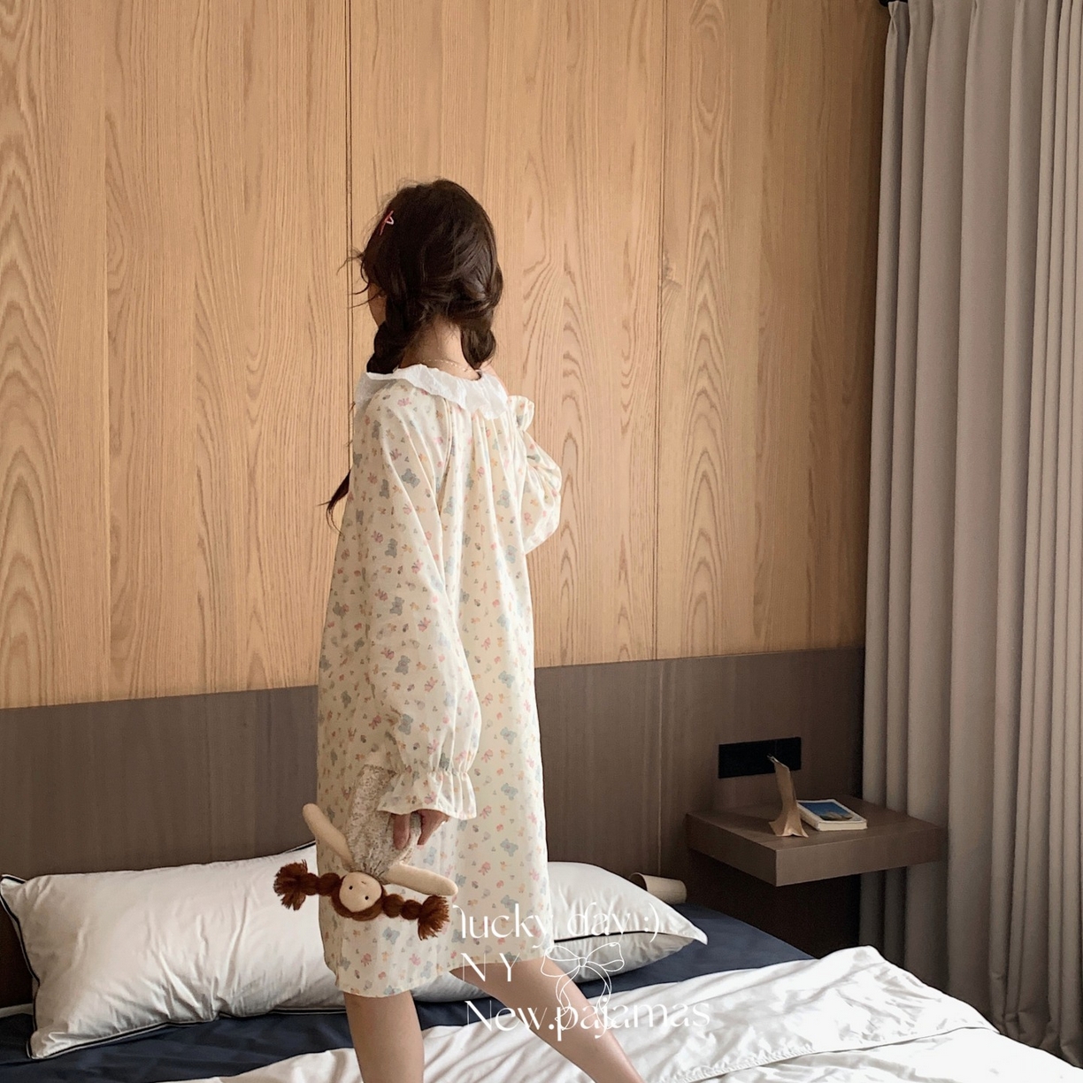 91家纺网 家纺一手货源 找家纺 纽约生活 2025新款系绳胸垫蕾丝裙 糖果小熊