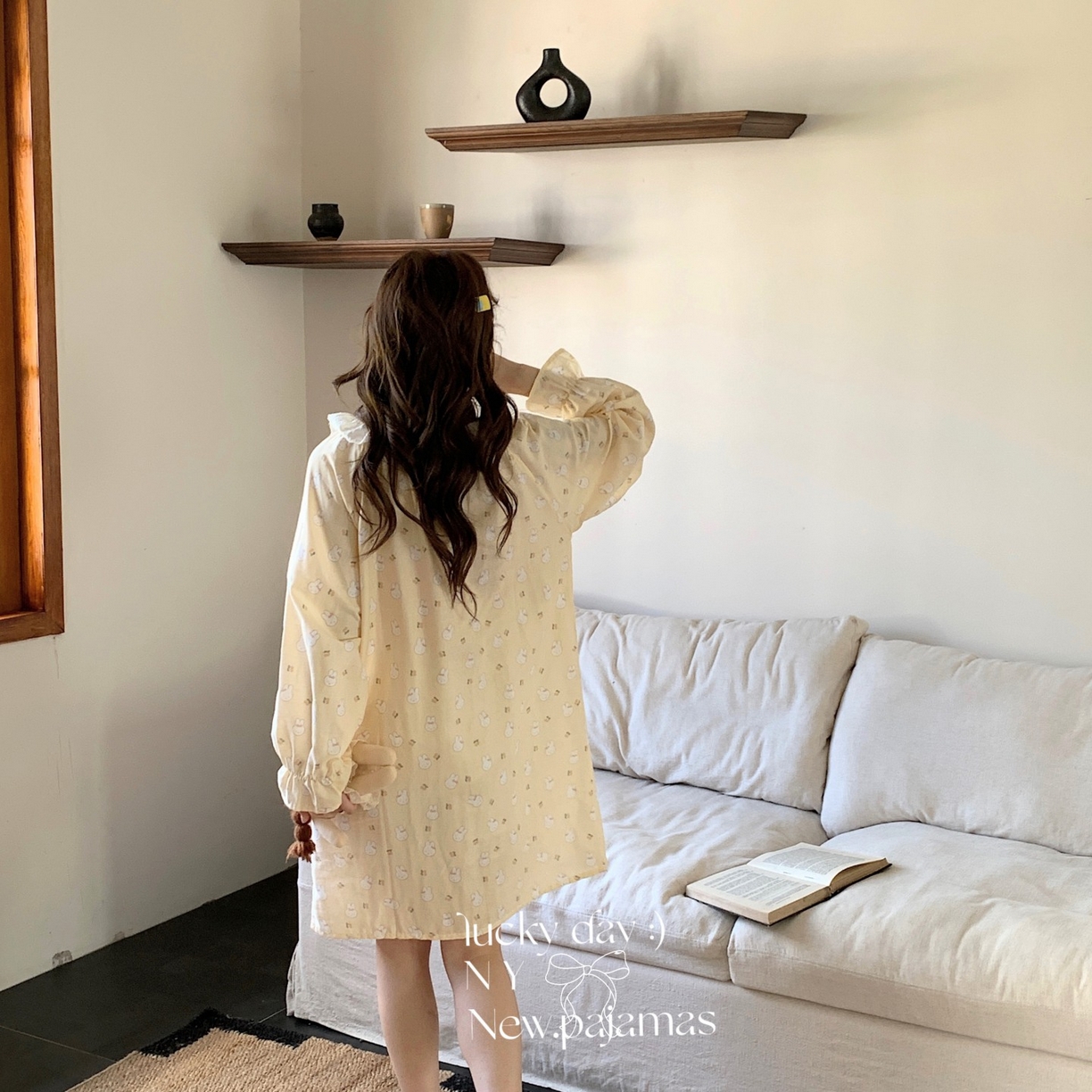 91家纺网 家纺一手货源 找家纺 纽约生活 2025新款系绳胸垫蕾丝裙 樱桃米菲兔