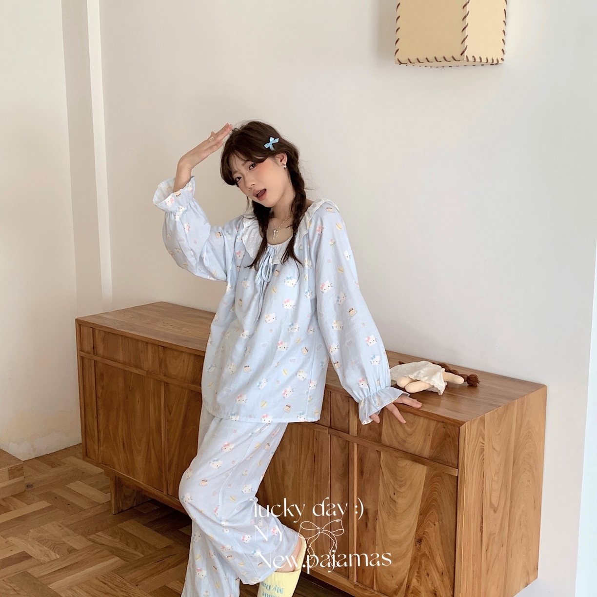 91家纺网 家纺一手货源 找家纺 （总）纽约生活 2025新款系绳胸垫蕾丝套装