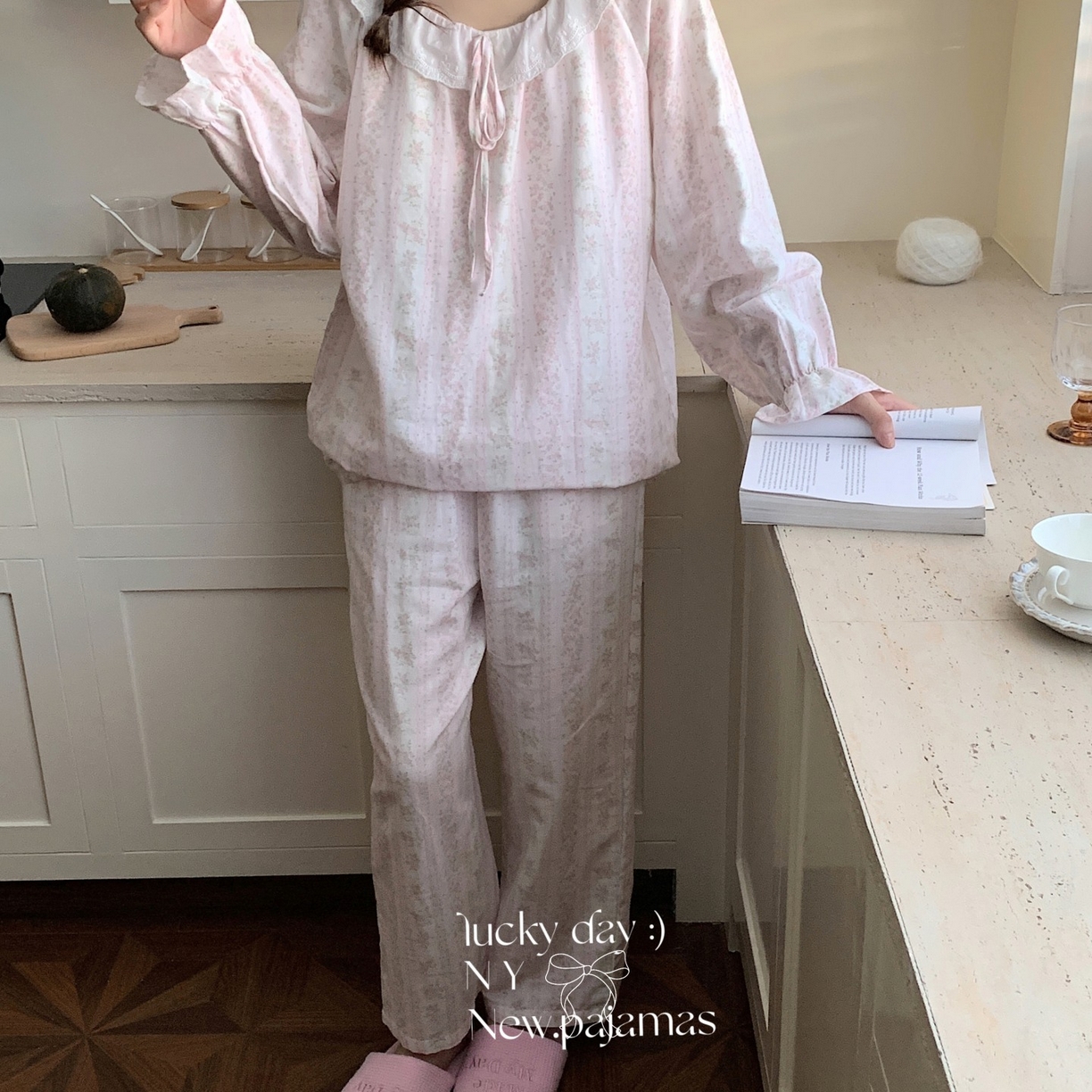 91家纺网 家纺一手货源 找家纺 （总）纽约生活 2025新款系绳胸垫蕾丝套装