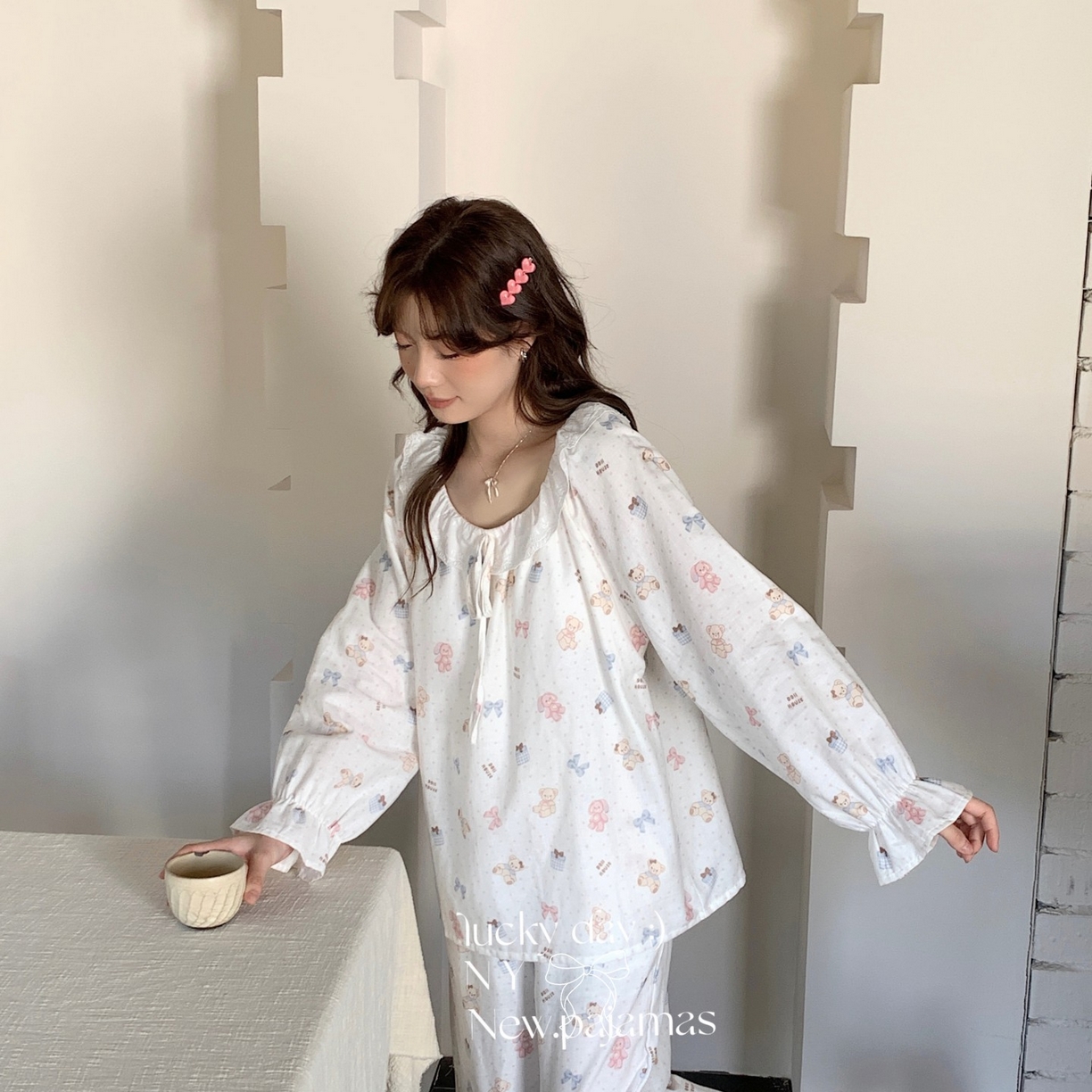 91家纺网 家纺一手货源 找家纺 （总）纽约生活 2025新款系绳胸垫蕾丝套装